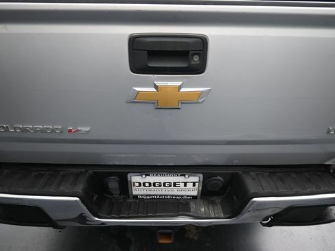 Used 2017 Chevrolet Colorado LT w/ LT Convenience Package image 10