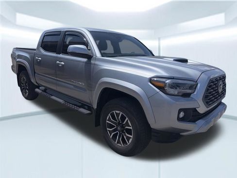 Used 2023 Toyota Tacoma TRD Sport w/ TRD Premium Sport Package RWD image 2