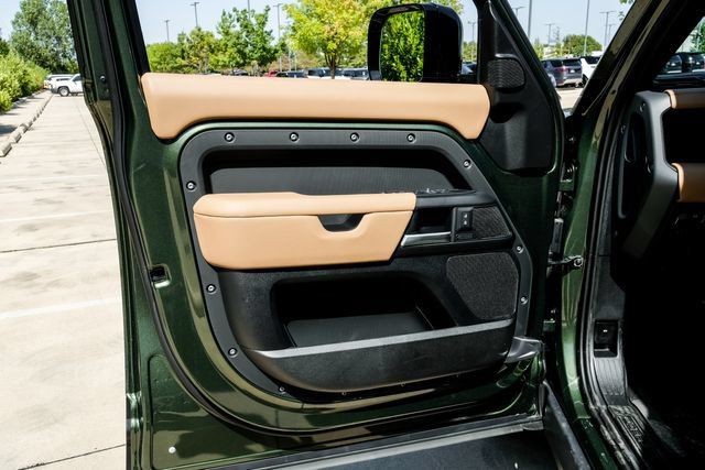 New 2026 Land Rover Defender 110 X-Dynamic SE AWD/4WD image 55