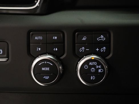 Used 2024 GMC Sierra 2500 Denali Ultimate w/ Max Trailering Package image 29