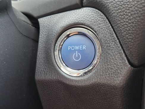 Used 2021 Toyota RAV4 XLE w/ Convenience Package AWD/4WD image 25