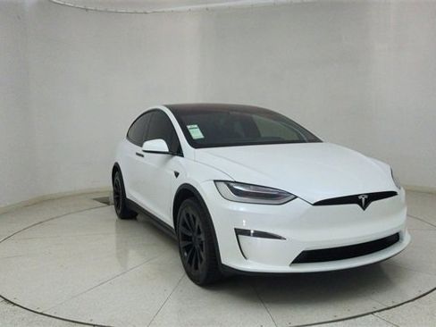 Used 2022 Tesla Model X Plaid image 67