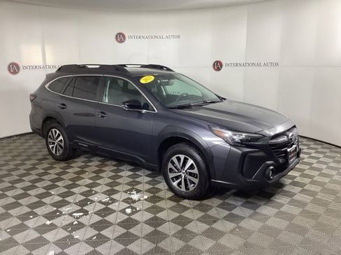 Certified 2023 Subaru Outback Premium image 3