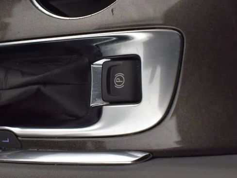 Used 2024 Chevrolet Malibu LT FWD image 33