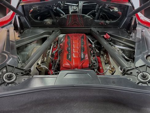 Used 2021 Chevrolet Corvette Stingray Premium Cpe w/ Z51 Performance Package RWD image 28