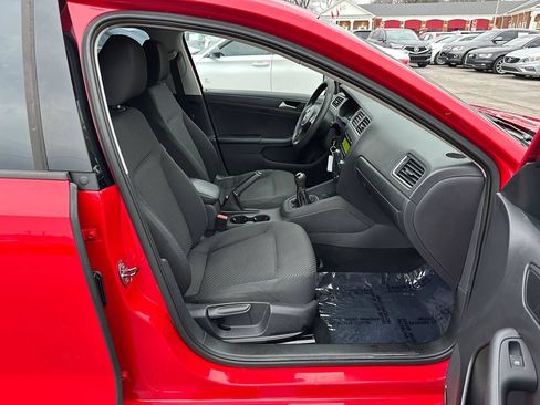 Used 2014 Volkswagen Jetta Sedan FWD image 25