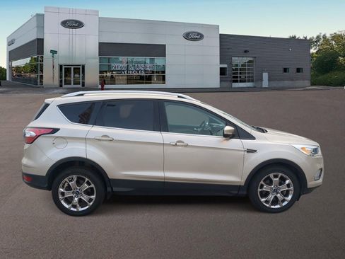 Used 2018 Ford Escape Titanium w/ Ford Safe & Smart Package image 12