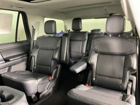 New 2027 Ford Expedition Platinum w/ Driver's Package AWD/4WD image 16