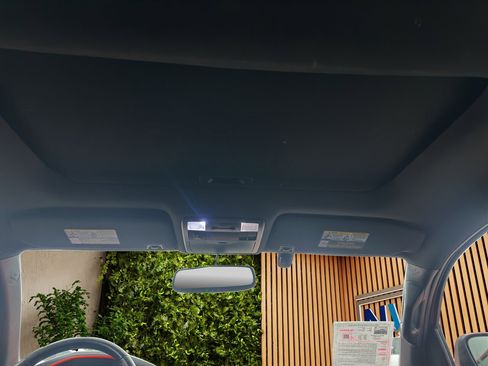 Used 2016 Toyota Tacoma TRD Sport image 16