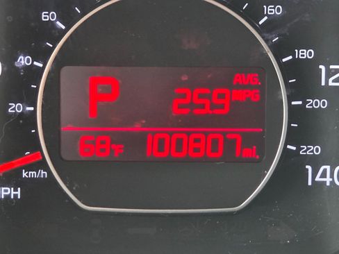 Used 2019 Kia Soul + image 20