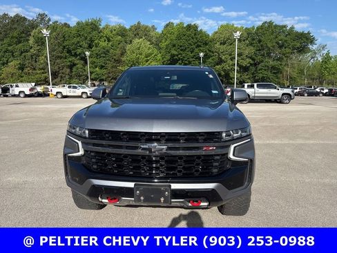 Used 2022 Chevrolet Tahoe Z71 w/ Luxury Package image 2