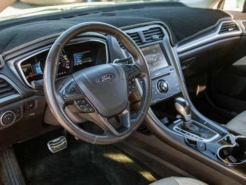 Used 2015 Ford Fusion Titanium image 10