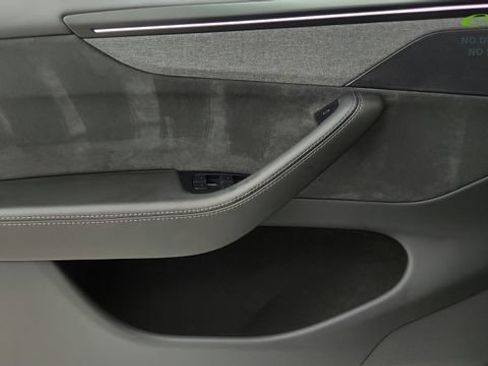 Used 2026 Tesla Model Y 2WD image 63