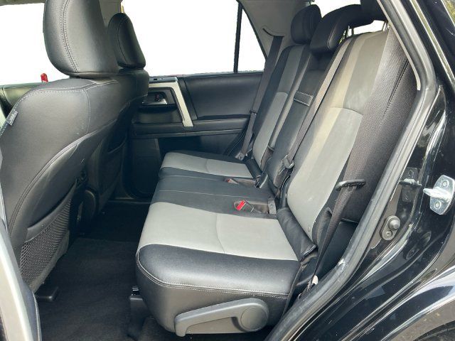 Used 2020 Toyota 4Runner SR5 Premium w/ Moonroof Package AWD/4WD image 16