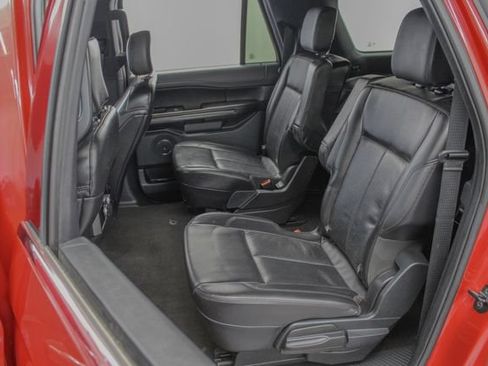 Used 2020 Ford Expedition Max XLT w/ Equipment Group 202A AWD/4WD image 17
