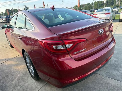 Used 2015 Hyundai Sonata SE w/ Option Group 09 FWD image 8