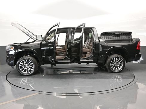Used 2025 RAM 1500 Limited AWD/4WD image 60