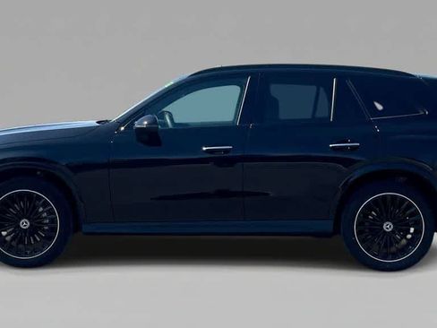 Certified 2025 Mercedes-Benz GLC 300 4MATIC image 2
