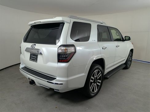 Used 2024 Toyota 4Runner Limited image 4