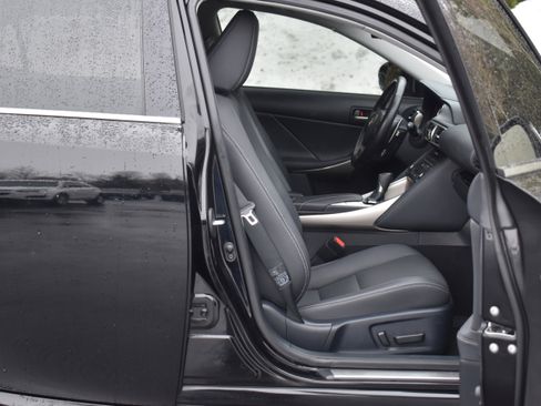 Used 2020 Lexus IS 300 AWD w/ Navigation Package image 29