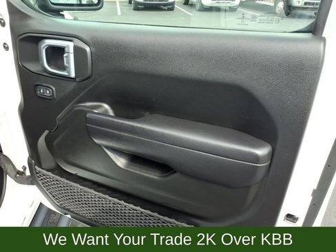 Used 2022 Jeep Gladiator Sport AWD/4WD image 24