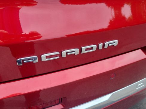 Used 2023 GMC Acadia Denali w/ Denali Ultimate Package AWD/4WD image 7