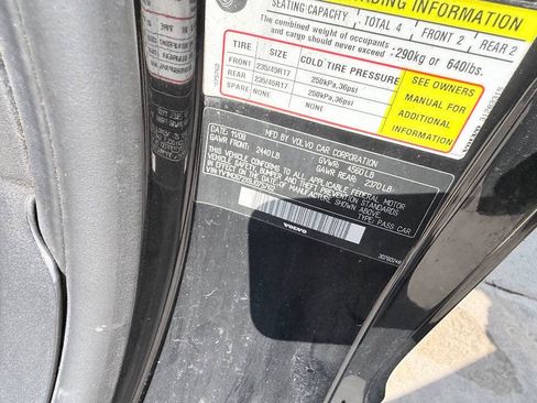 Used 2009 Volvo C70 T5 FWD image 56