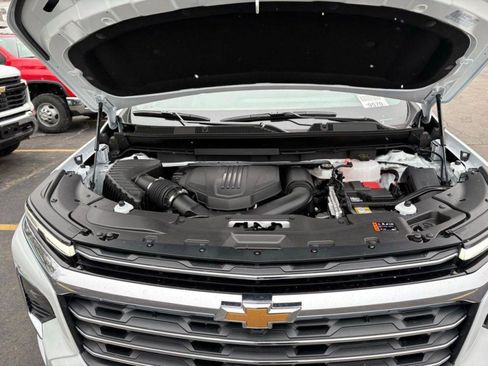 New 2026 Chevrolet Traverse LT w/ LPO, Floor Liner Package AWD/4WD image 26
