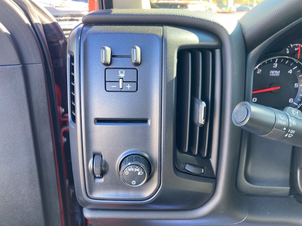 Used 2019 Chevrolet Silverado 2500 W/T w/ Snow Plow Prep Package AWD/4WD image 17