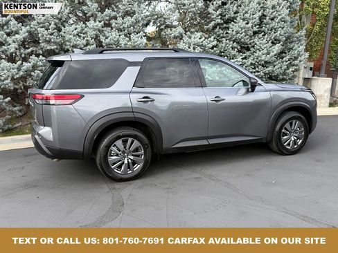 Used 2025 Nissan Pathfinder SV image 10