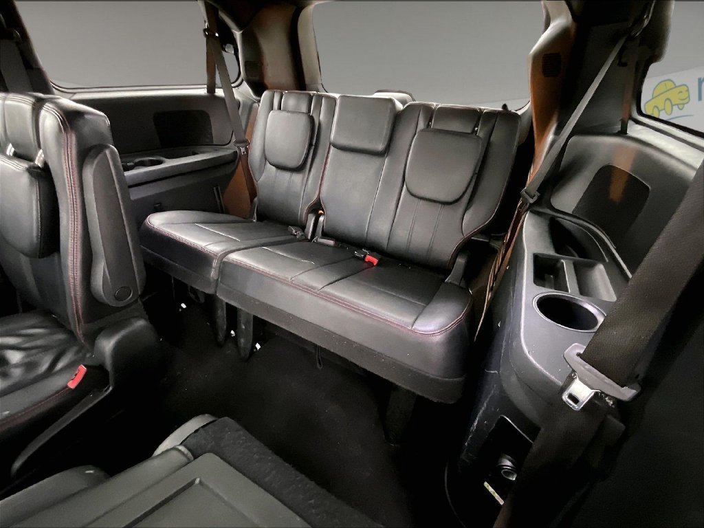 Used 2019 Dodge Grand Caravan GT FWD image 16