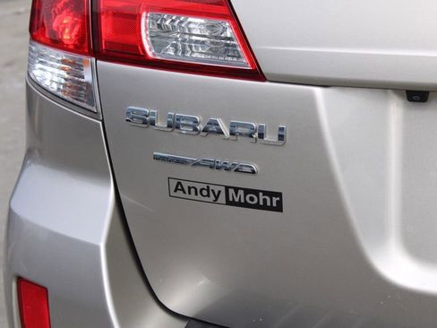 Used 2014 Subaru Outback 2.5i Premium image 9