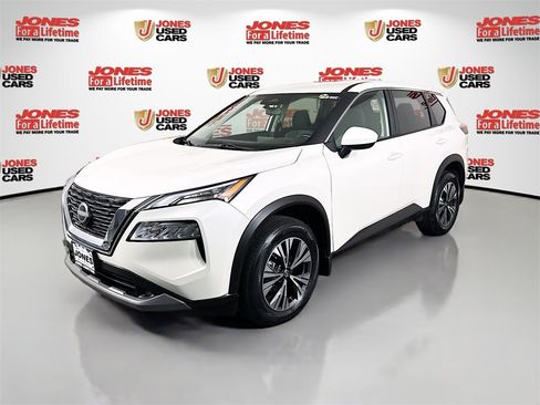 Certified 2023 Nissan Rogue SV image 13