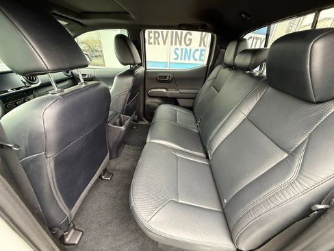 Used 2021 Toyota Tacoma TRD Sport w/ TRD Premium Sport Package image 9