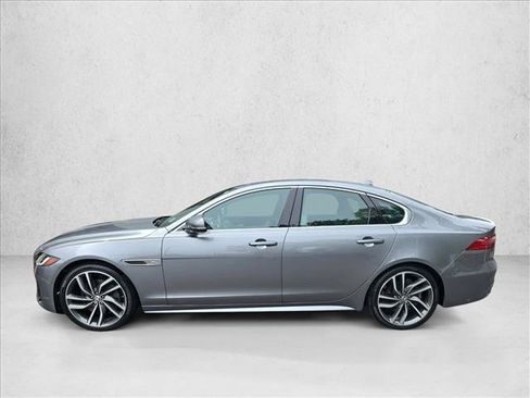 Used 2024 Jaguar XF R-Dynamic SE AWD/4WD image 8