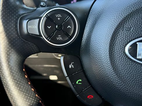 Used 2018 Kia Soul ! w/ Tech Package FWD image 15