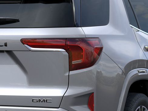 New 2027 GMC Terrain Denali w/ LPO, Black Badging Package AWD/4WD image 35