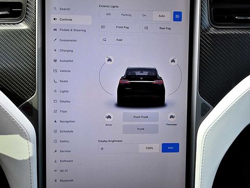 Used 2018 Tesla Model X 100D image 31