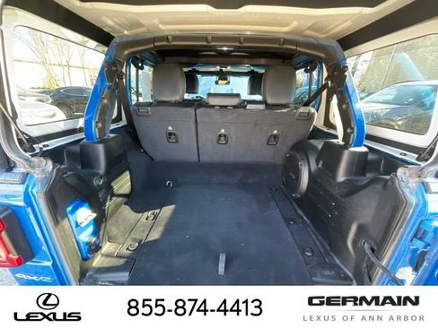 Used 2021 Jeep Wrangler Unlimited Sahara w/ Dual Top Group image 20