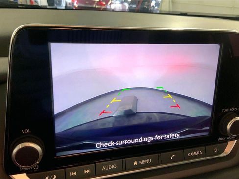Used 2025 Nissan Rogue SV AWD/4WD image 21