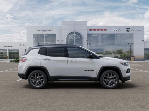 New 2026 Jeep Compass Limited image 21