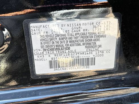 Used 2025 Nissan Versa SV FWD image 28