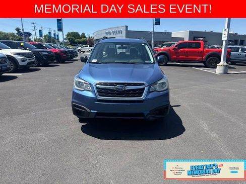Used 2018 Subaru Forester 2.5i w/ Alloy Wheel Package AWD/4WD image 2