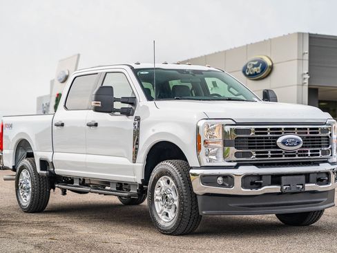 New 2026 Ford F350 XLT w/ FX4 Off-Road Package image 1