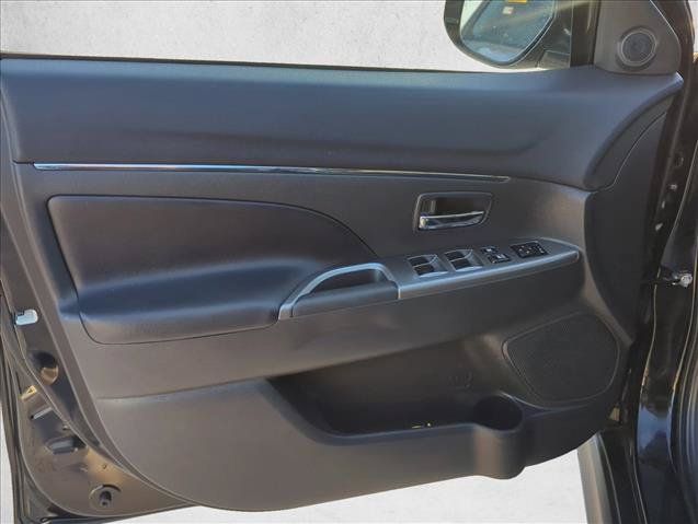 Used 2023 Mitsubishi Outlander Sport SE AWD/4WD image 7