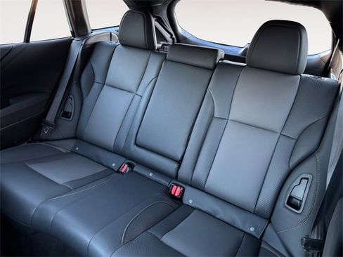 Used 2024 Subaru Outback Wilderness image 13