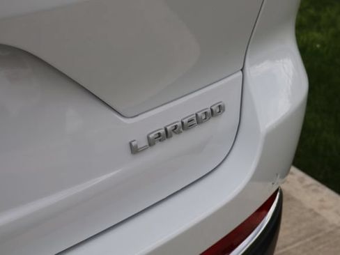 New 2026 Jeep Grand Cherokee Laredo AWD/4WD image 28