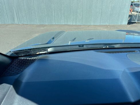 Used 2025 Toyota Tacoma TRD Off-Road image 34