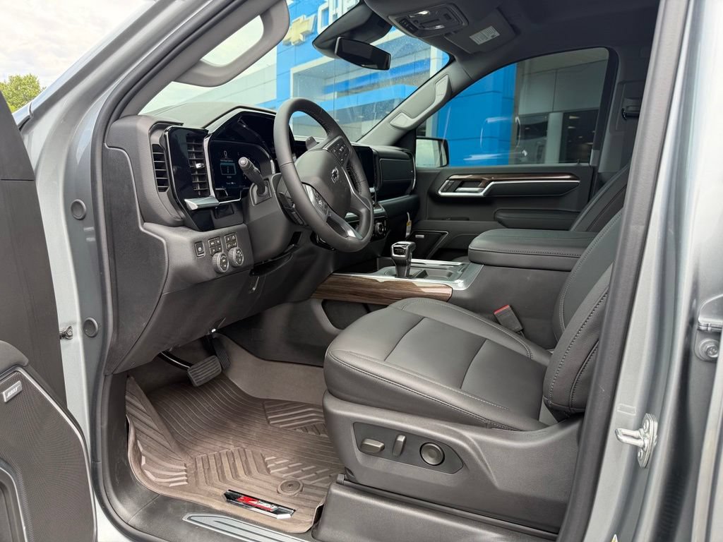 New 2026 Chevrolet Silverado 1500 RST w/ RST All Star Premium Package AWD/4WD image 6