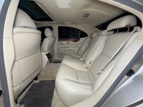 Used 2011 Lexus LS 460 image 16